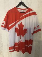 Canada-t-paita (sama painatus edessä ja selässä)