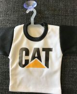CAT-mini-t-paita imukupilla