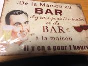 De la Maison au Bar -kilpi, 20 x 30 cm