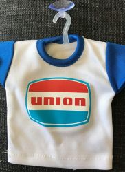 Union-mini-t-paita imukupilla