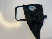 Want you see the monster -miesten stringit